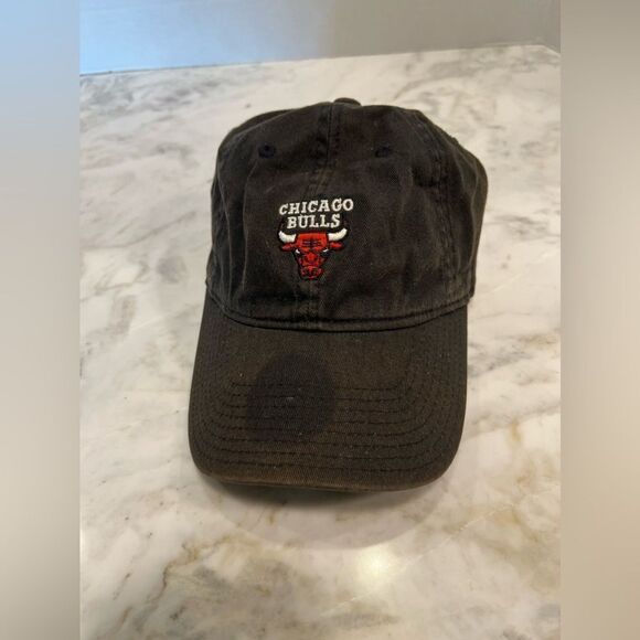 Mitchell & Ness Chicago Bulls Baseball Cap Black Embroidered - Picture 6 of 9